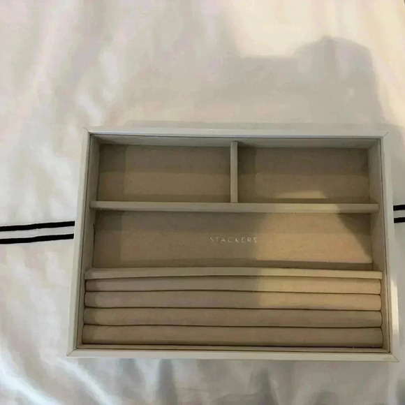 STACKERS JEWLERY ORGANIZATION - Picture 1 of 3
